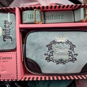 Juicy couture camera crossbody bag